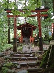 滝尾稲荷神社